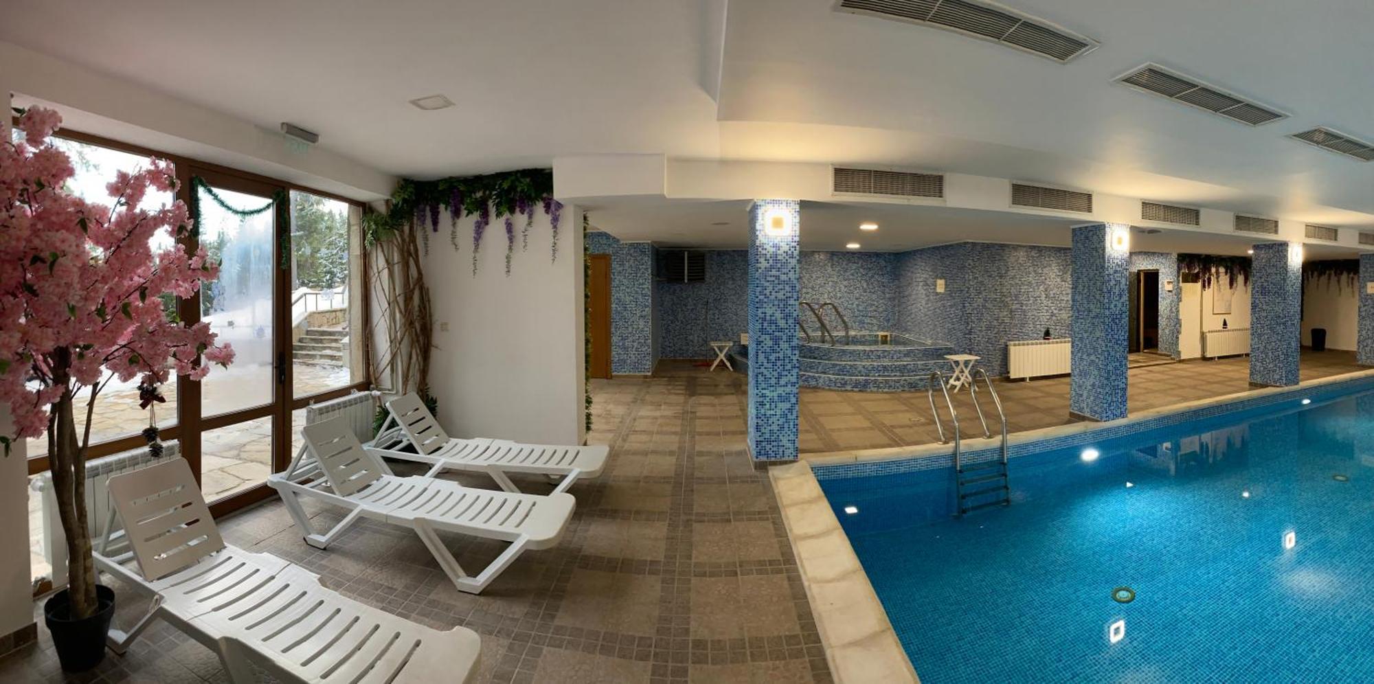 Complex Nero Aparthotel ปอมโปโรโว ภายนอก รูปภาพ